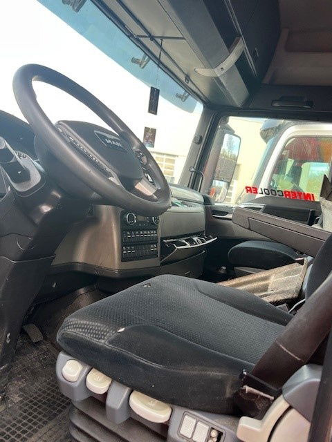 MAN TGX 18.440 .440 - Тягач: фото 3 MAN TGX 18.440 .440 - Тягач: фото 3