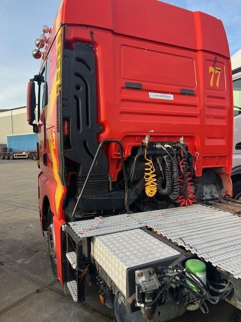 MAN TGX 18.440 .440 - Тягач: фото 2 MAN TGX 18.440 .440 - Тягач: фото 2