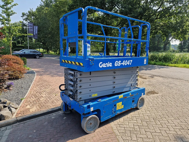 Genie GS-4047 - Ножничный подъемник: фото 2 Genie GS-4047 - Ножничный подъемник: фото 2