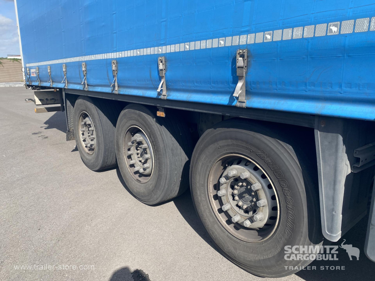SCHMITZ Curtainsider Standard - Тентованный полуприцеп: фото 3 SCHMITZ Curtainsider Standard - Тентованный полуприцеп: фото 3