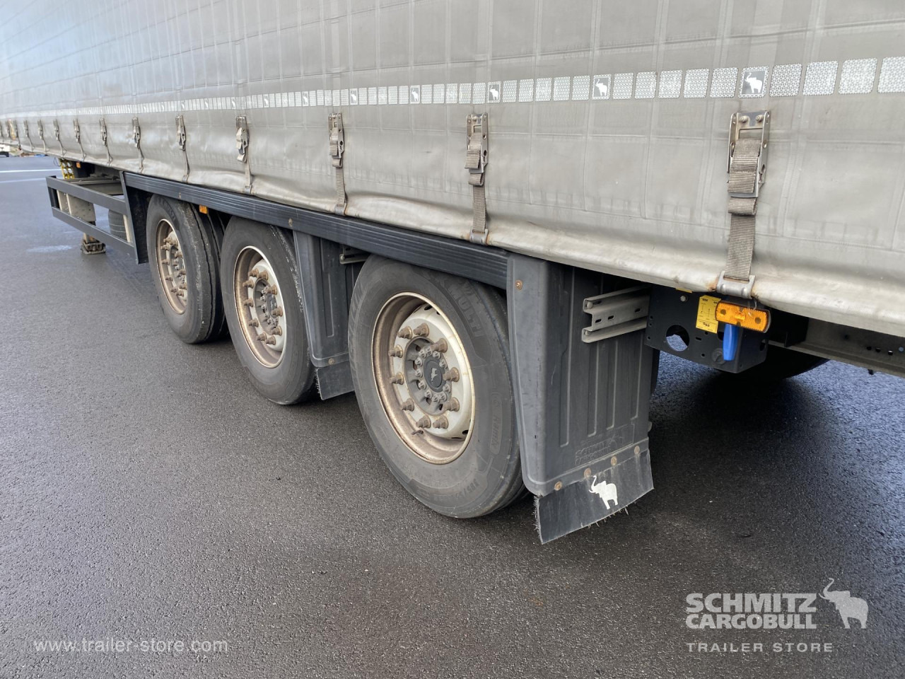 SCHMITZ Curtainsider Standard - Тентованный полуприцеп: фото 3 SCHMITZ Curtainsider Standard - Тентованный полуприцеп: фото 3