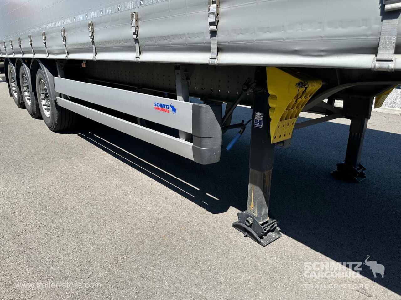 SCHMITZ Curtainsider Standard - Тентованный полуприцеп: фото 3 SCHMITZ Curtainsider Standard - Тентованный полуприцеп: фото 3