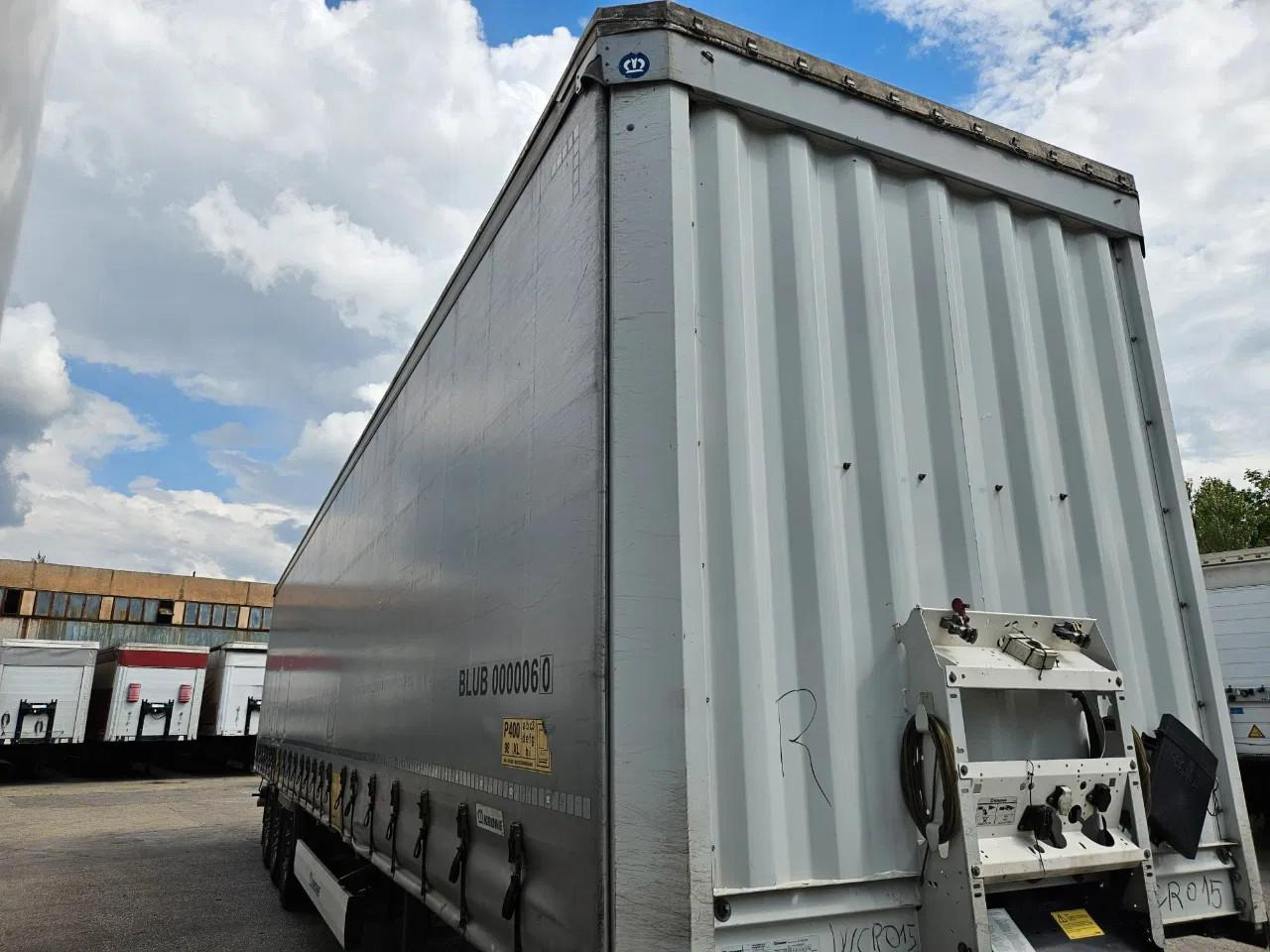 Krone SD XL Code - Тентованный полуприцеп: фото 2 Krone SD XL Code - Тентованный полуприцеп: фото 2