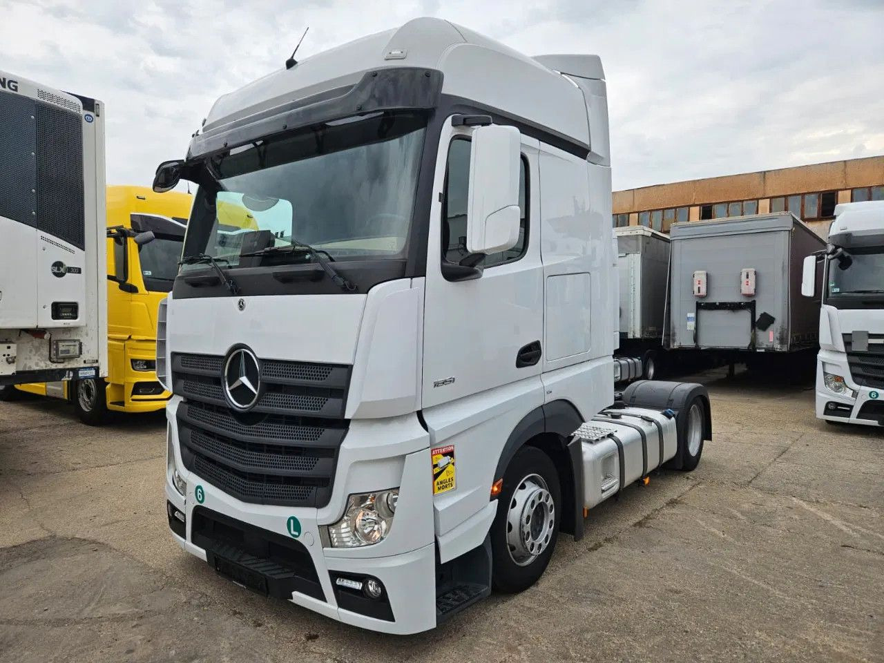 Mercedes-Benz Actros 1851 Mega, BigSpace, Standklima, 4 units - Тягач: фото 1 Mercedes-Benz Actros 1851 Mega, BigSpace, Standklima, 4 units - Тягач: фото 1