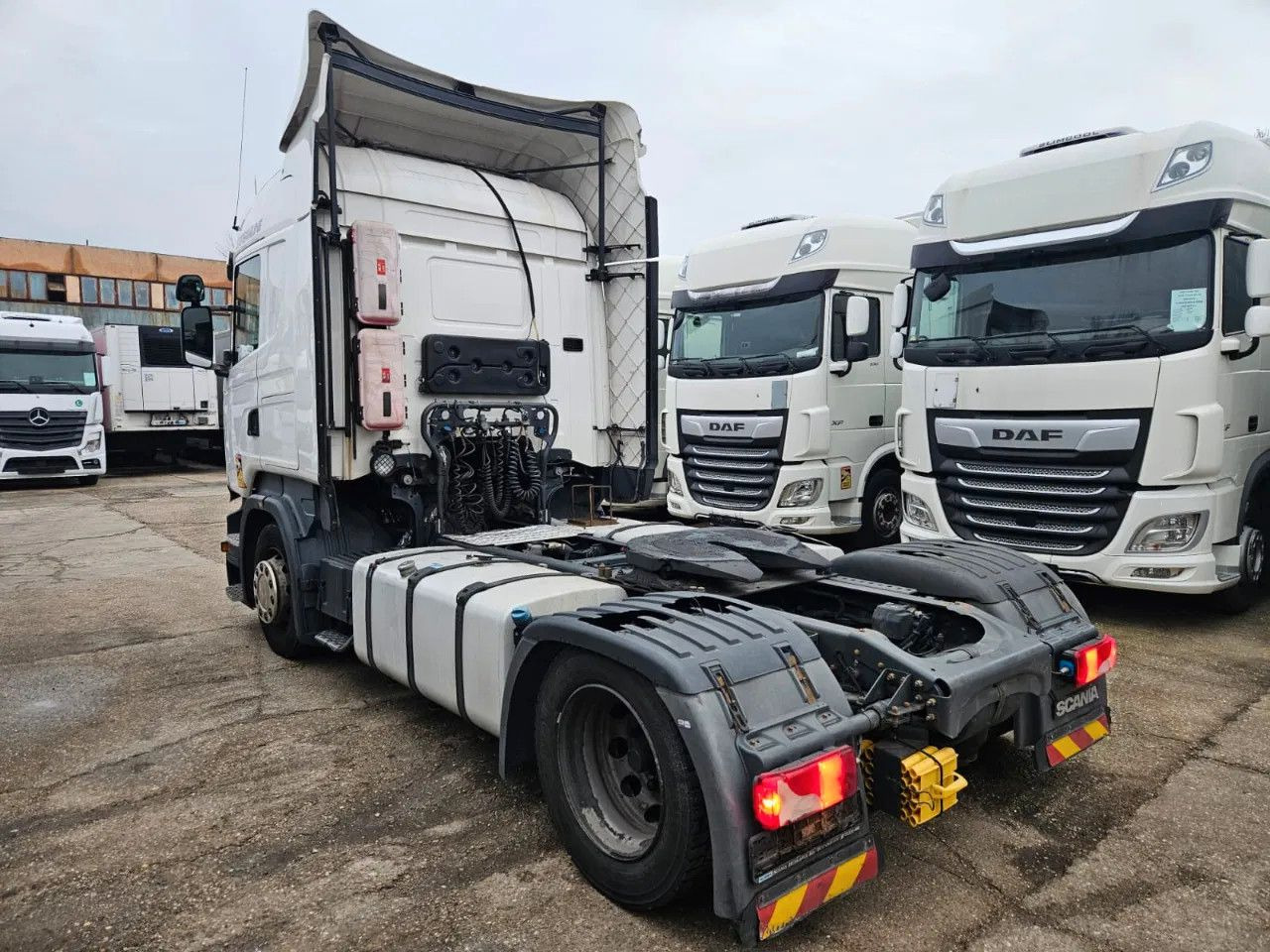 Scania R410 Mega StandKlima Highline - 4 units in stock - Тягач: фото 4 Scania R410 Mega StandKlima Highline - 4 units in stock - Тягач: фото 4