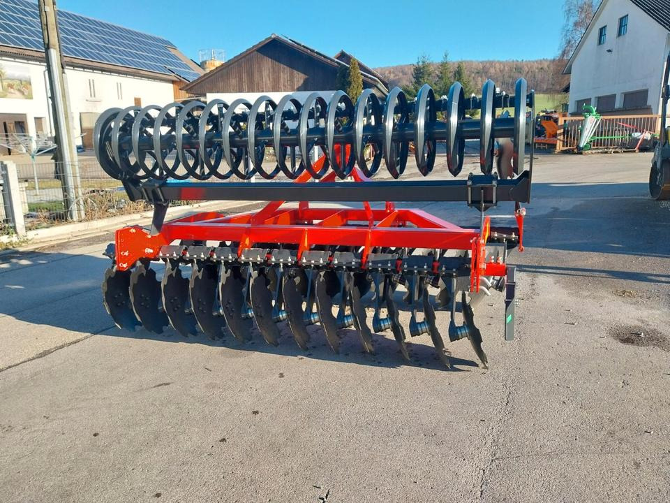 Scheibenegge 3m Scheibengrubber Kurzscheibenegge Grubber - Дисковая борона: фото 2 Scheibenegge 3m Scheibengrubber Kurzscheibenegge Grubber - Дисковая борона: фото 2