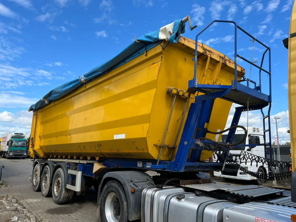 KEMPF Hinterkippmulde SKM 35 3 Kippauflieger 40m³ Stahl - Самосвальный полуприцеп: фото 1 KEMPF Hinterkippmulde SKM 35 3 Kippauflieger 40m³ Stahl - Самосвальный полуприцеп: фото 1