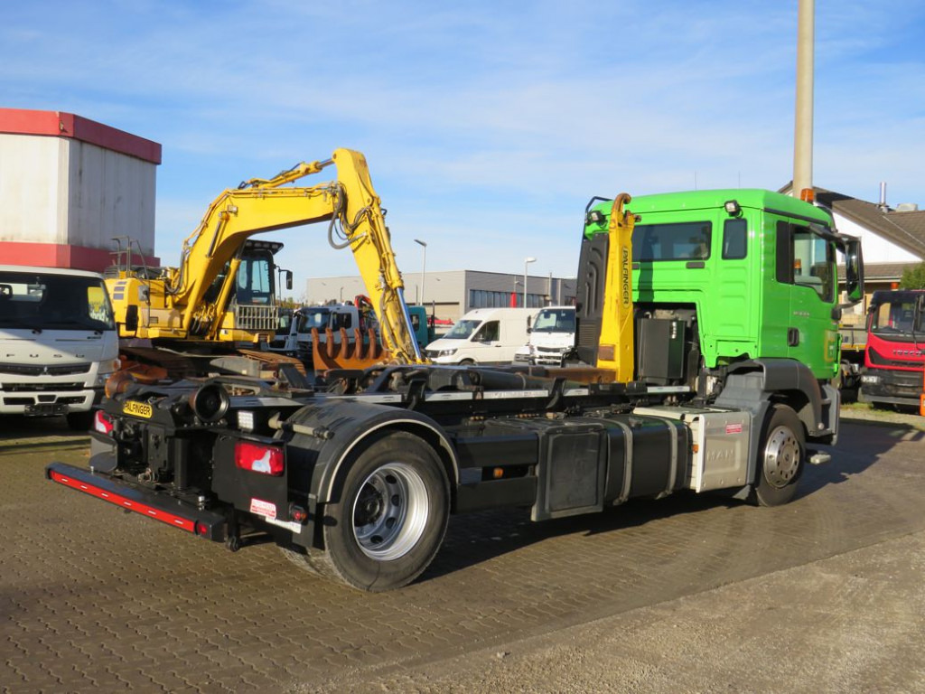 MAN MAN TG-S Abrollkipper 18.320 BL - Крюковой мультилифт: фото 4 MAN MAN TG-S Abrollkipper 18.320 BL - Крюковой мультилифт: фото 4