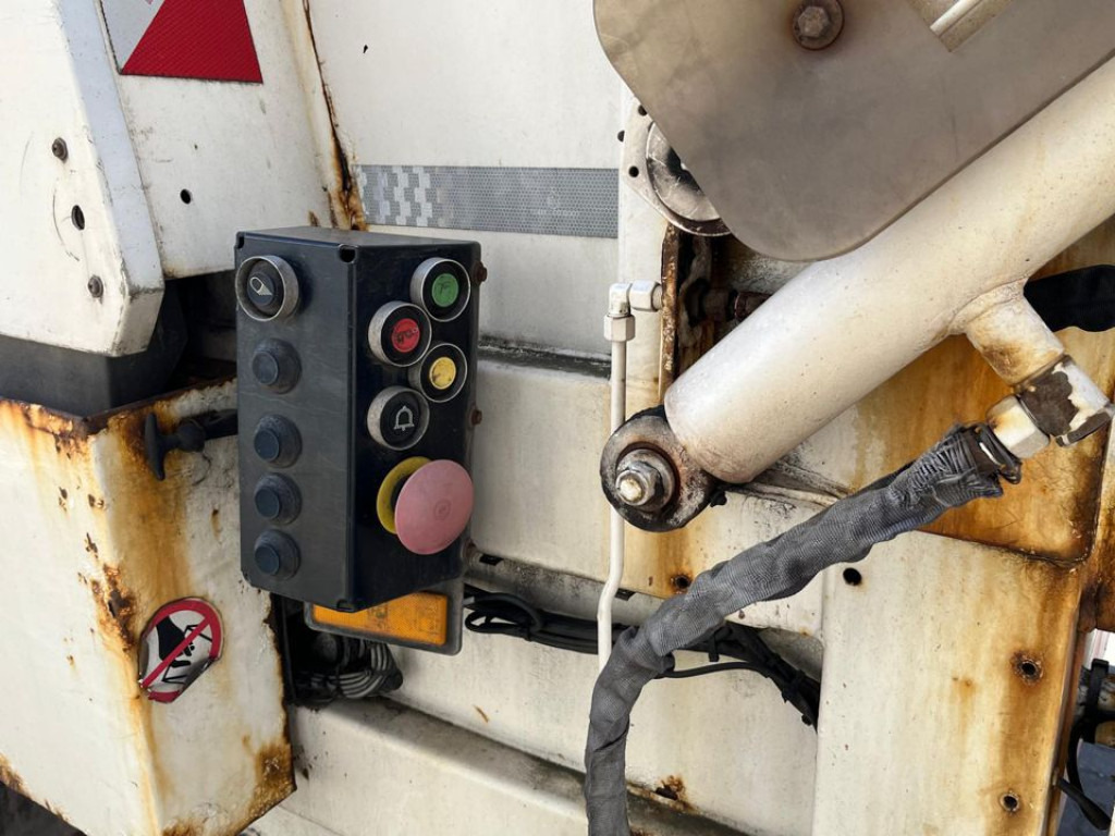 Мусоровоз для транспортировки мусора MERCEDES-BENZ Actros 2532 L 6x2 Müllwagen Faun Powerpress 25m³: фото 7 Мусоровоз для транспортировки мусора MERCEDES-BENZ Actros 2532 L 6x2 Müllwagen Faun Powerpress 25m³: фото 7