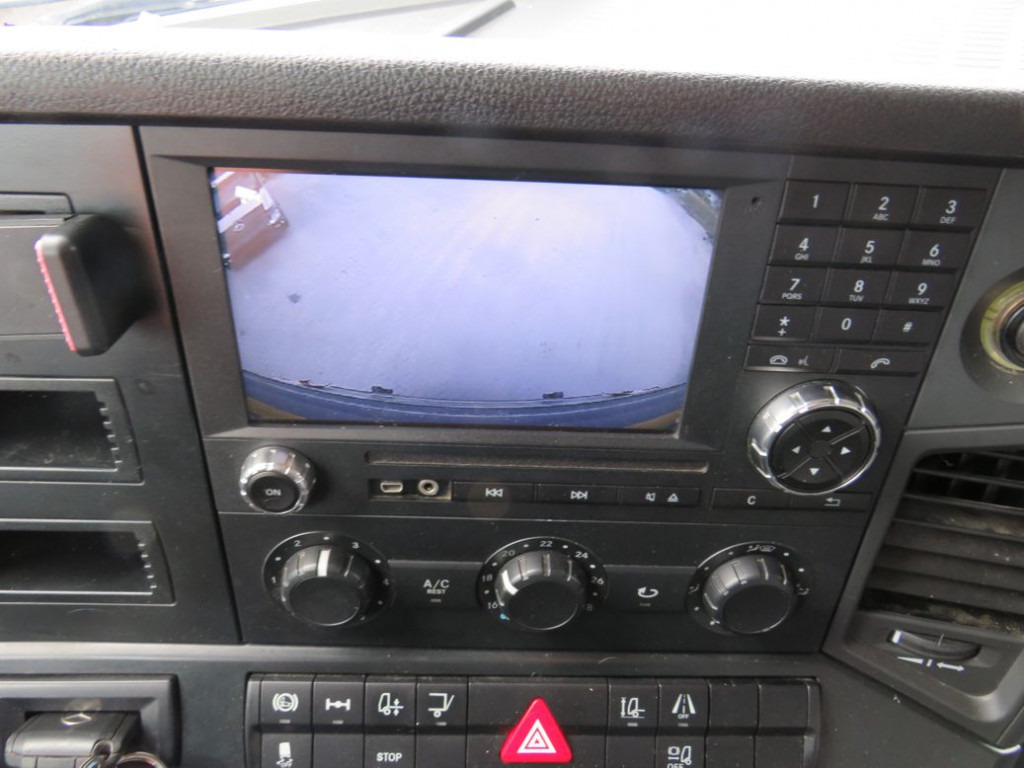 MERCEDES-BENZ Antos 1830 L nR 4x2 Standardkoffer LBW LBW 2to+Funk - Грузовик с закрытым кузовом: фото 3 MERCEDES-BENZ Antos 1830 L nR 4x2 Standardkoffer LBW LBW 2to+Funk - Грузовик с закрытым кузовом: фото 3