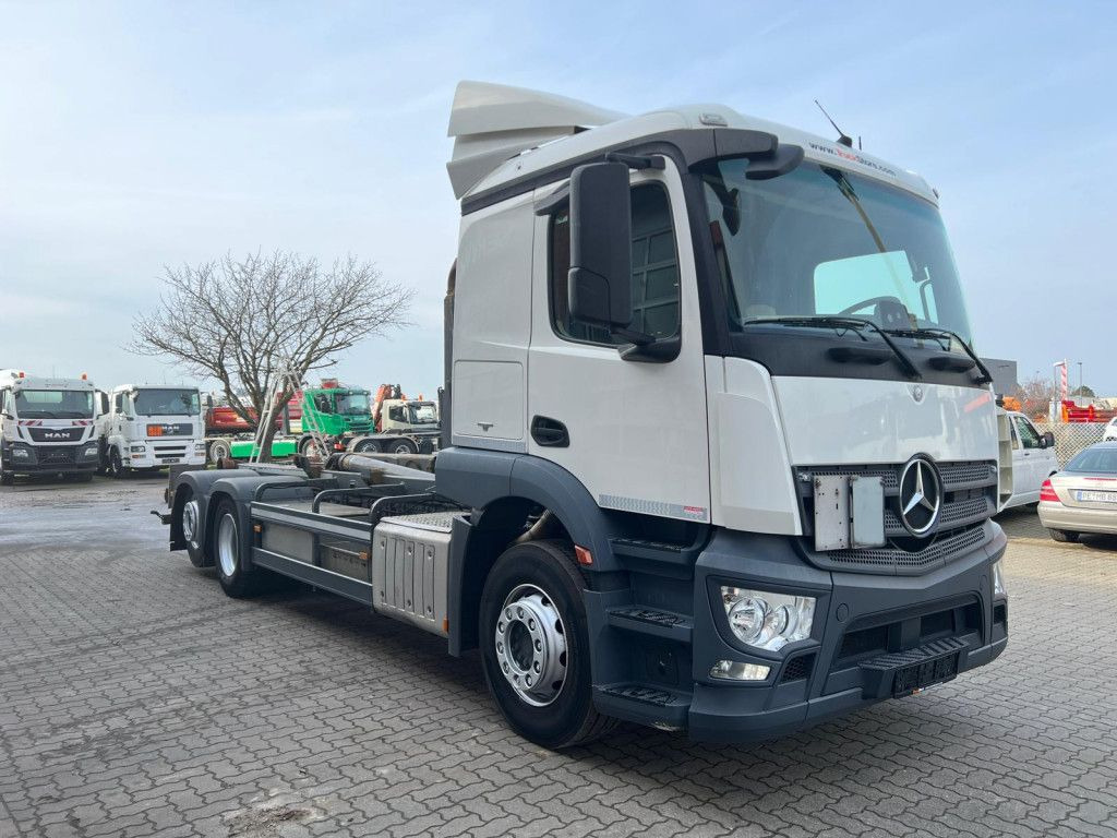 Mercedes-Benz Actros neu 2543 L 6x2 Abrollkipper Meiller Funk - Крюковой мультилифт: фото 2 Mercedes-Benz Actros neu 2543 L 6x2 Abrollkipper Meiller Funk - Крюковой мультилифт: фото 2