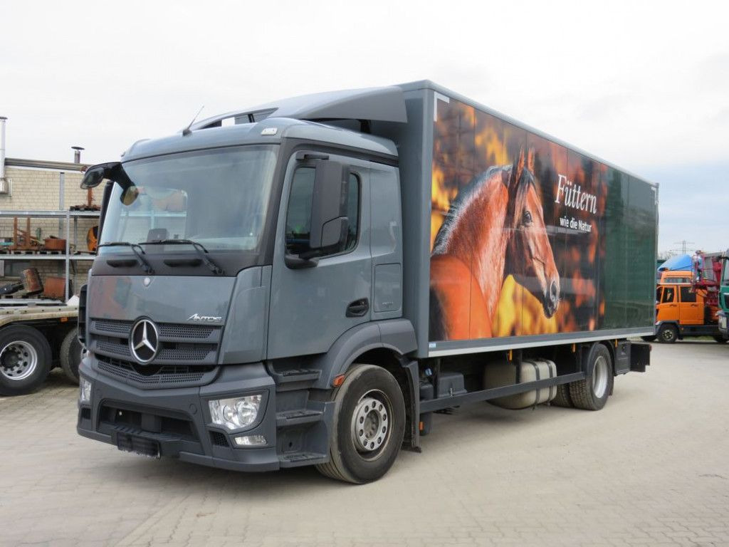Mercedes-Benz Antos 1830 L nR 4x2 Standardkoffer LBW LBW 2to+F - Грузовик с закрытым кузовом: фото 1 Mercedes-Benz Antos 1830 L nR 4x2 Standardkoffer LBW LBW 2to+F - Грузовик с закрытым кузовом: фото 1