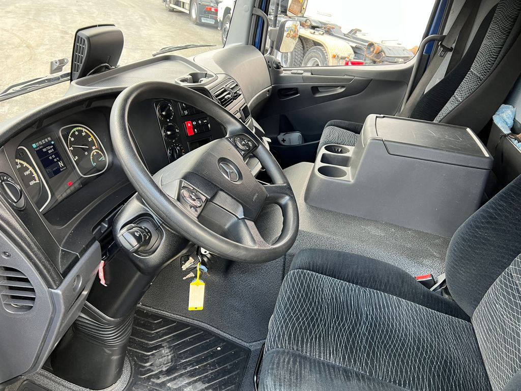 Mercedes-Benz Atego 1224 L Pritsche LBW LBW 1.5 to - Тентованный грузовик: фото 5 Mercedes-Benz Atego 1224 L Pritsche LBW LBW 1.5 to - Тентованный грузовик: фото 5