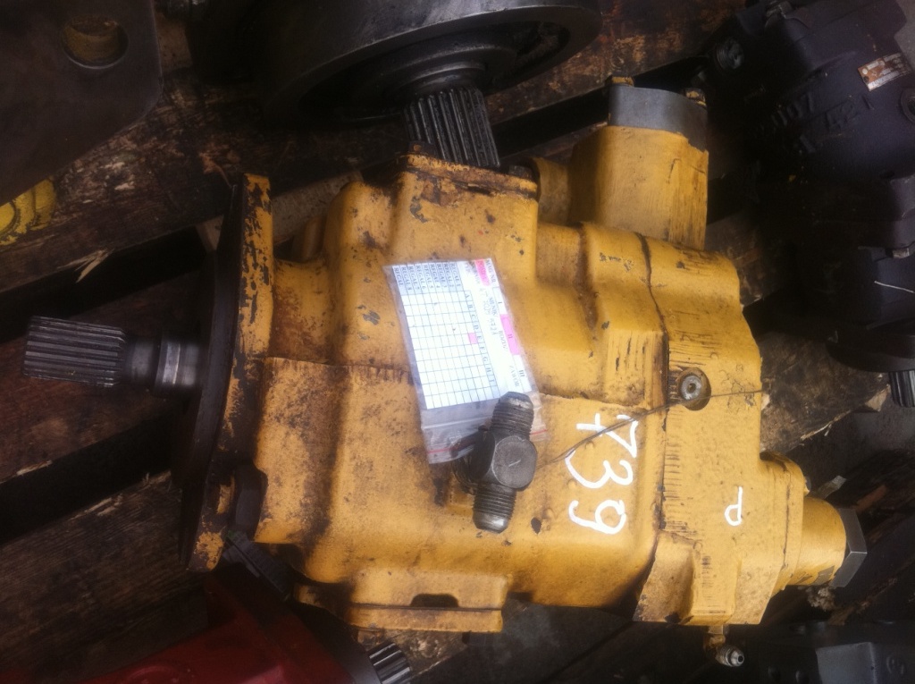 CATERPILLAR C3T14T70255721 - Гидравлический насос для Гусеничных экскаваторов: фото 1 CATERPILLAR C3T14T70255721 - Гидравлический насос для Гусеничных экскаваторов: фото 1