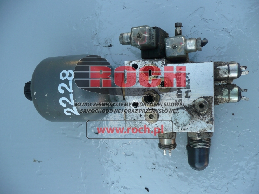 GIB2-ZF 2723021800 + 0281/9546-0 GDA3RD 24VDC + DBO-S6-K18/25 S0.124 + HYDROAKUMULATOR 0,7l - Гидравлический клапан для Перегружателей: фото 1 GIB2-ZF 2723021800 + 0281/9546-0 GDA3RD 24VDC + DBO-S6-K18/25 S0.124 + HYDROAKUMULATOR 0,7l - Гидравлический клапан для Перегружателей: фото 1