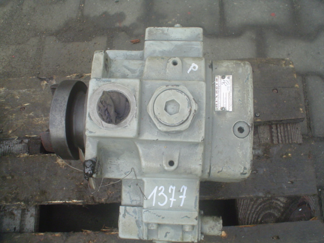 REXROTH PV2V4-22/80RA3 NC160A1/549/78 - Гидравлический насос для Строительной техники: фото 1 REXROTH PV2V4-22/80RA3 NC160A1/549/78 - Гидравлический насос для Строительной техники: фото 1