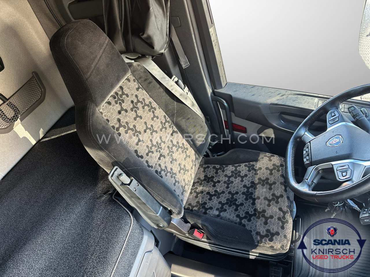 SCANIA R500A4x2NA / PTO / LED / Full-Spoiler - Тягач: фото 4 SCANIA R500A4x2NA / PTO / LED / Full-Spoiler - Тягач: фото 4