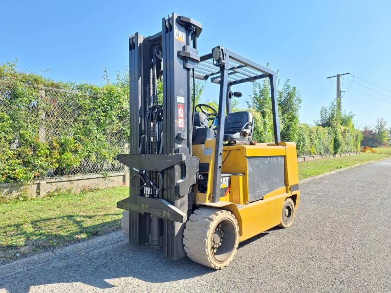 Caterpillar EC55N - Электропогрузчик: фото 1 Caterpillar EC55N - Электропогрузчик: фото 1