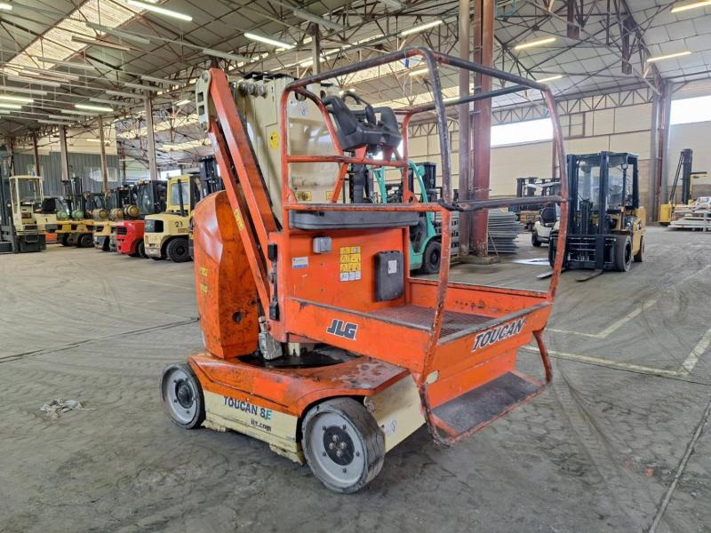 JLG Toucan 8E - Вертикальный мачтовый подъемник: фото 2 JLG Toucan 8E - Вертикальный мачтовый подъемник: фото 2