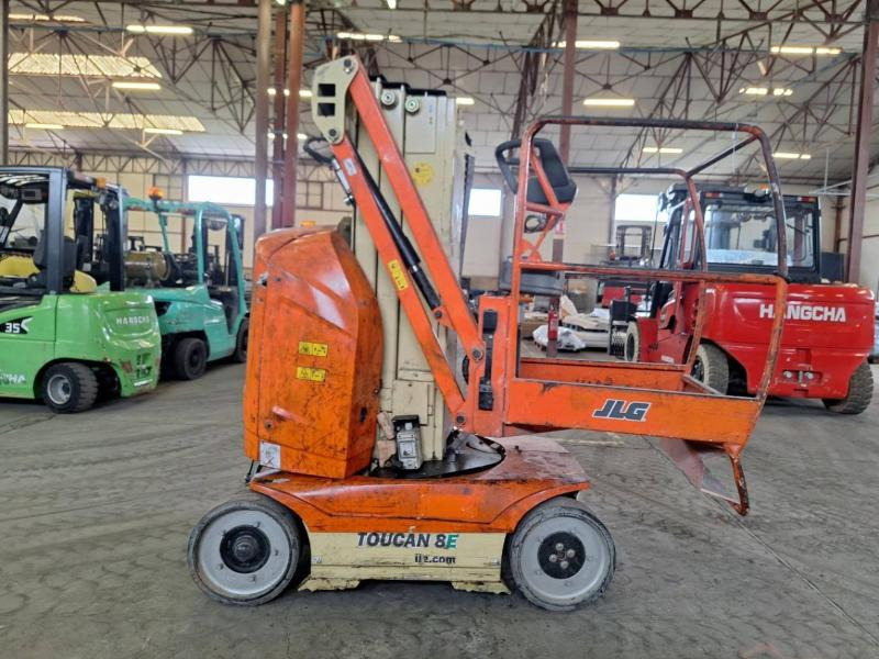 JLG Toucan 8E - Вертикальный мачтовый подъемник: фото 3 JLG Toucan 8E - Вертикальный мачтовый подъемник: фото 3