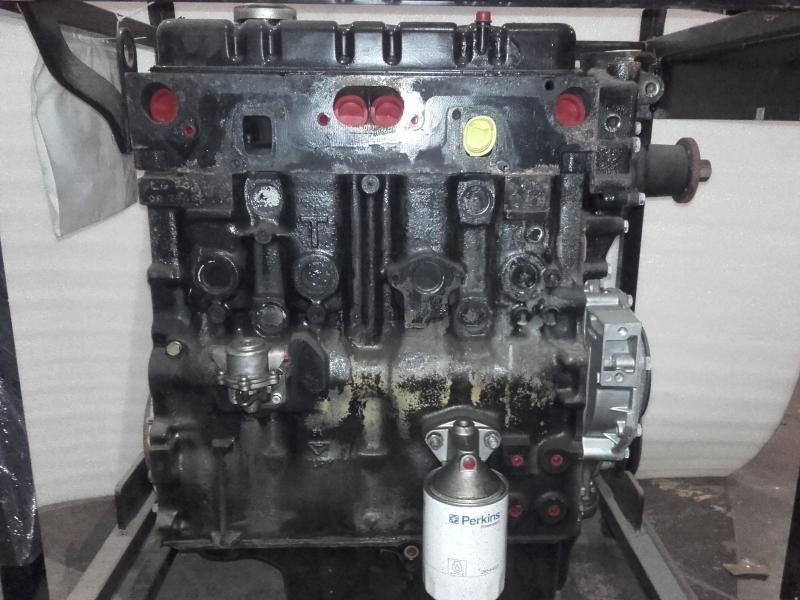 Perkins 42482 - Двигатель: фото 3 Perkins 42482 - Двигатель: фото 3
