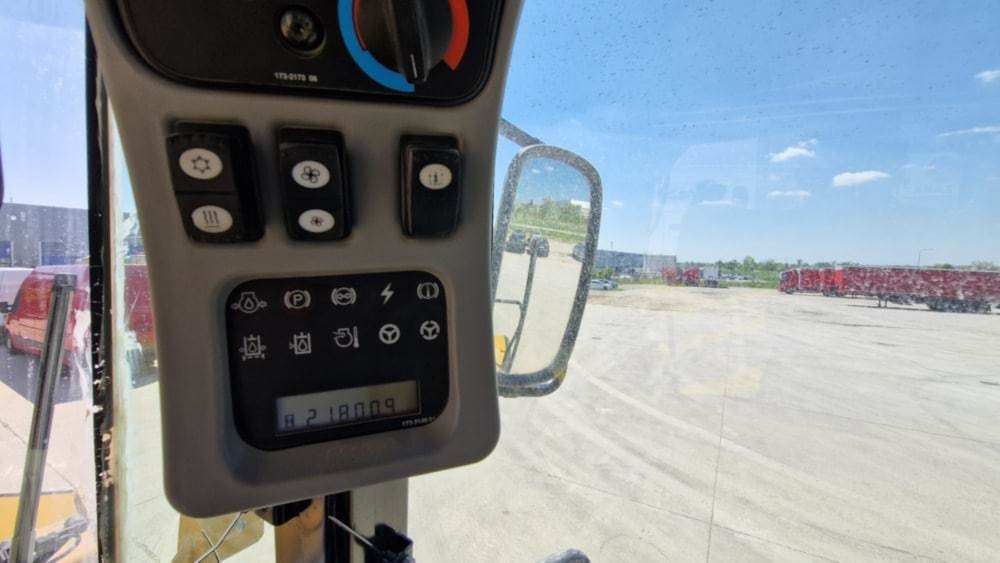 Колёсный погрузчик CAT 962H: фото 15