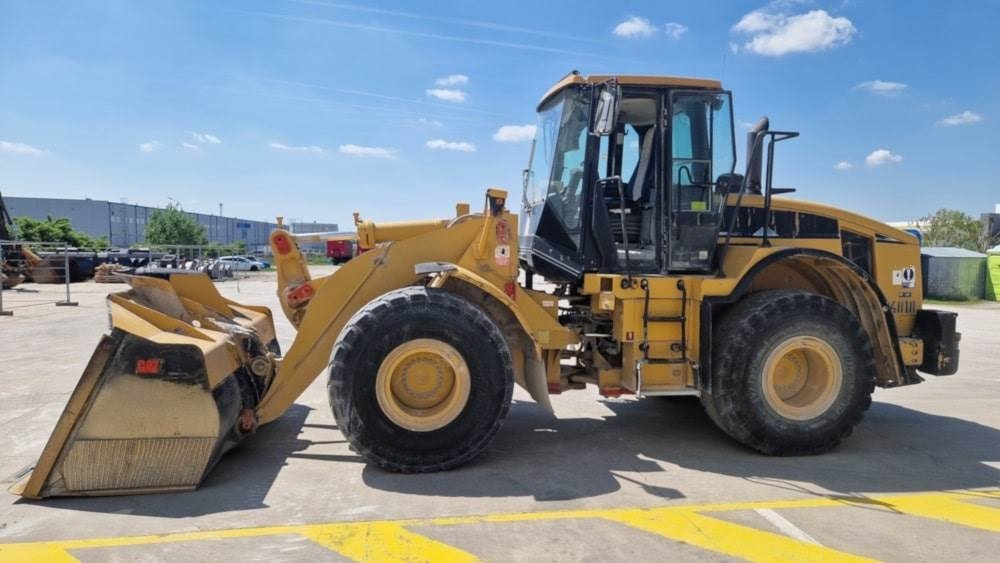 Колёсный погрузчик CAT 962H: фото 6