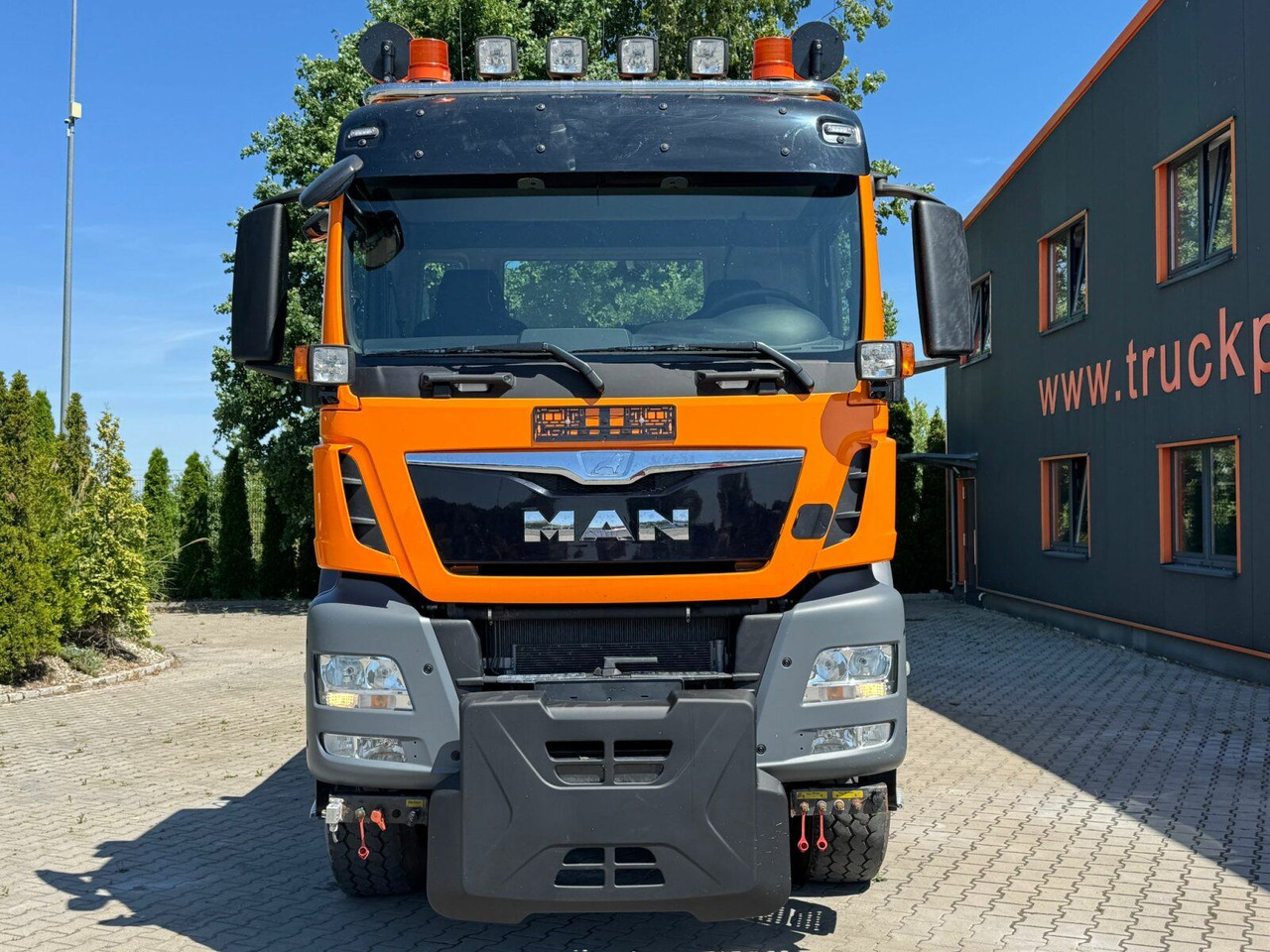 MAN TGS 18.320 4x4 BL Euro 6 Kipper + Winterdienst - Самосвал: фото 3 MAN TGS 18.320 4x4 BL Euro 6 Kipper + Winterdienst - Самосвал: фото 3