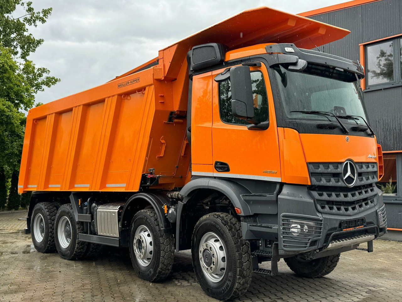 Mercedes-Benz AROCS 4851 8x6 Euro 6 Gesteinkipper MEILLER - Самосвал: фото 1 Mercedes-Benz AROCS 4851 8x6 Euro 6 Gesteinkipper MEILLER - Самосвал: фото 1