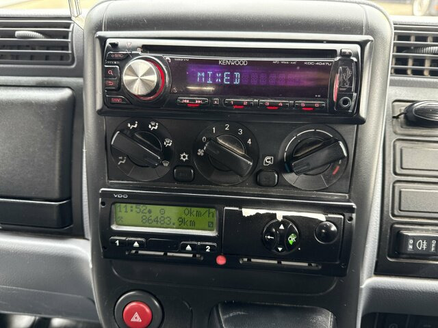 Mitsubishi Canter FUSO Kehrmaschine BROCK SL140 4 m³ - Подметально-уборочная машина: фото 4 Mitsubishi Canter FUSO Kehrmaschine BROCK SL140 4 m³ - Подметально-уборочная машина: фото 4