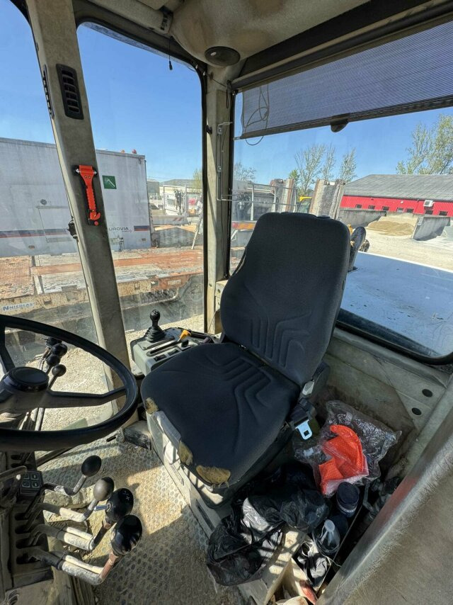 New Holland F106.6A alrrad 6x6 Grader 12 Ton - 10.700 Std - Грейдер: фото 2 New Holland F106.6A alrrad 6x6 Grader 12 Ton - 10.700 Std - Грейдер: фото 2