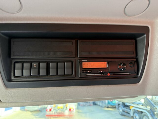 Renault Premium Lander Pritsche mit Kran FASSI - Автоманипулятор, Грузовик бортовой/ Платформа: фото 4 Renault Premium Lander Pritsche mit Kran FASSI - Автоманипулятор, Грузовик бортовой/ Платформа: фото 4