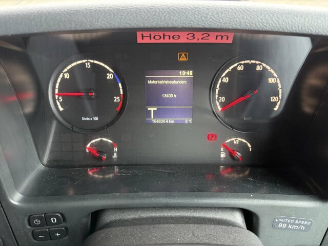 Scania P230 Kehrmaschine Johnston VT605- 6 M³ - Подметально-уборочная машина: фото 3 Scania P230 Kehrmaschine Johnston VT605- 6 M³ - Подметально-уборочная машина: фото 3