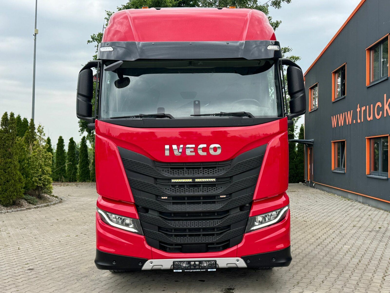Iveco S-WAY 570 6x2 EURO6 BOOGIE Kipphydraulik - Тягач: фото 3 Iveco S-WAY 570 6x2 EURO6 BOOGIE Kipphydraulik - Тягач: фото 3