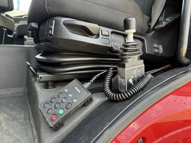 MAN TGS 18.520 4x4 SZM - Kipphyd. Blatt Luft Pritard - Тягач: фото 5 MAN TGS 18.520 4x4 SZM - Kipphyd. Blatt Luft Pritard - Тягач: фото 5