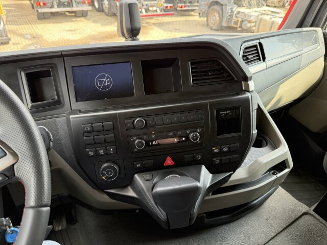 MAN TGS 18.520 4x4 SZM - Kipphyd. Blatt Luft Pritard - Тягач: фото 3 MAN TGS 18.520 4x4 SZM - Kipphyd. Blatt Luft Pritard - Тягач: фото 3