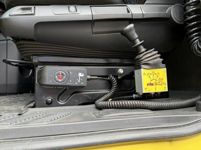 Mercedes-Benz ACTROS 1846 4x4 HAD Eur 6 Kipphydraulik Retarder - Тягач: фото 3 Mercedes-Benz ACTROS 1846 4x4 HAD Eur 6 Kipphydraulik Retarder - Тягач: фото 3