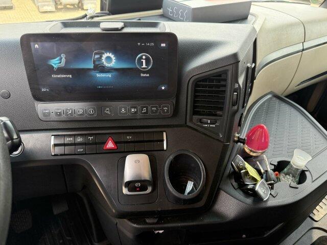 Mercedes-Benz ACTROS 1846 4x4 HAD Eur 6 Kipphydraulik Retarder - Тягач: фото 3 Mercedes-Benz ACTROS 1846 4x4 HAD Eur 6 Kipphydraulik Retarder - Тягач: фото 3