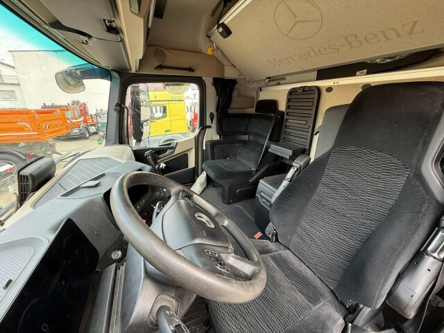 Mercedes-Benz ACTROS 1846 4x4 HAD Eur 6 Kipphydraulik Retarder - Тягач: фото 4 Mercedes-Benz ACTROS 1846 4x4 HAD Eur 6 Kipphydraulik Retarder - Тягач: фото 4