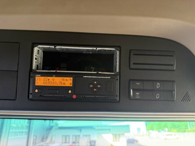 Mercedes-Benz Actros 1845 SZM 4x2 Retarder Kipph. - Тягач: фото 4 Mercedes-Benz Actros 1845 SZM 4x2 Retarder Kipph. - Тягач: фото 4