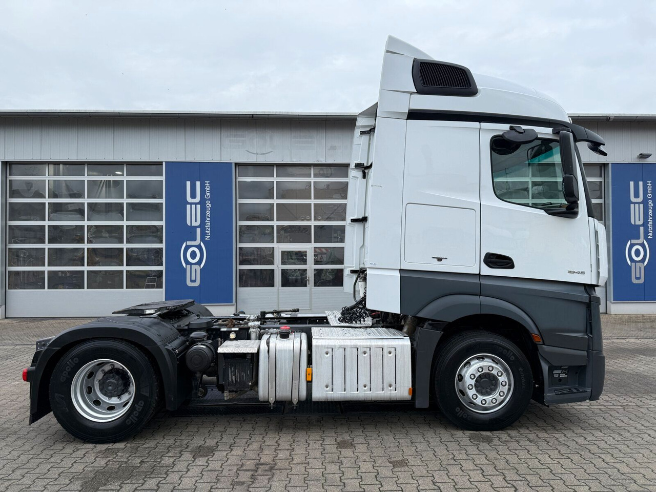 Mercedes-Benz Actros 1845 SZM 4x2 Retarder Kipphydraulik - Тягач: фото 2 Mercedes-Benz Actros 1845 SZM 4x2 Retarder Kipphydraulik - Тягач: фото 2