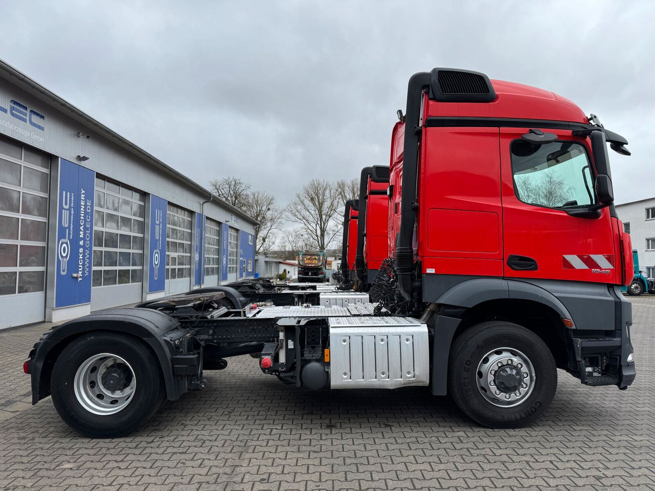 Mercedes-Benz Arocs 1845 LS 4x4 HAD *Kipphyd. Euro6 Blatt/Luft - Тягач: фото 3 Mercedes-Benz Arocs 1845 LS 4x4 HAD *Kipphyd. Euro6 Blatt/Luft - Тягач: фото 3
