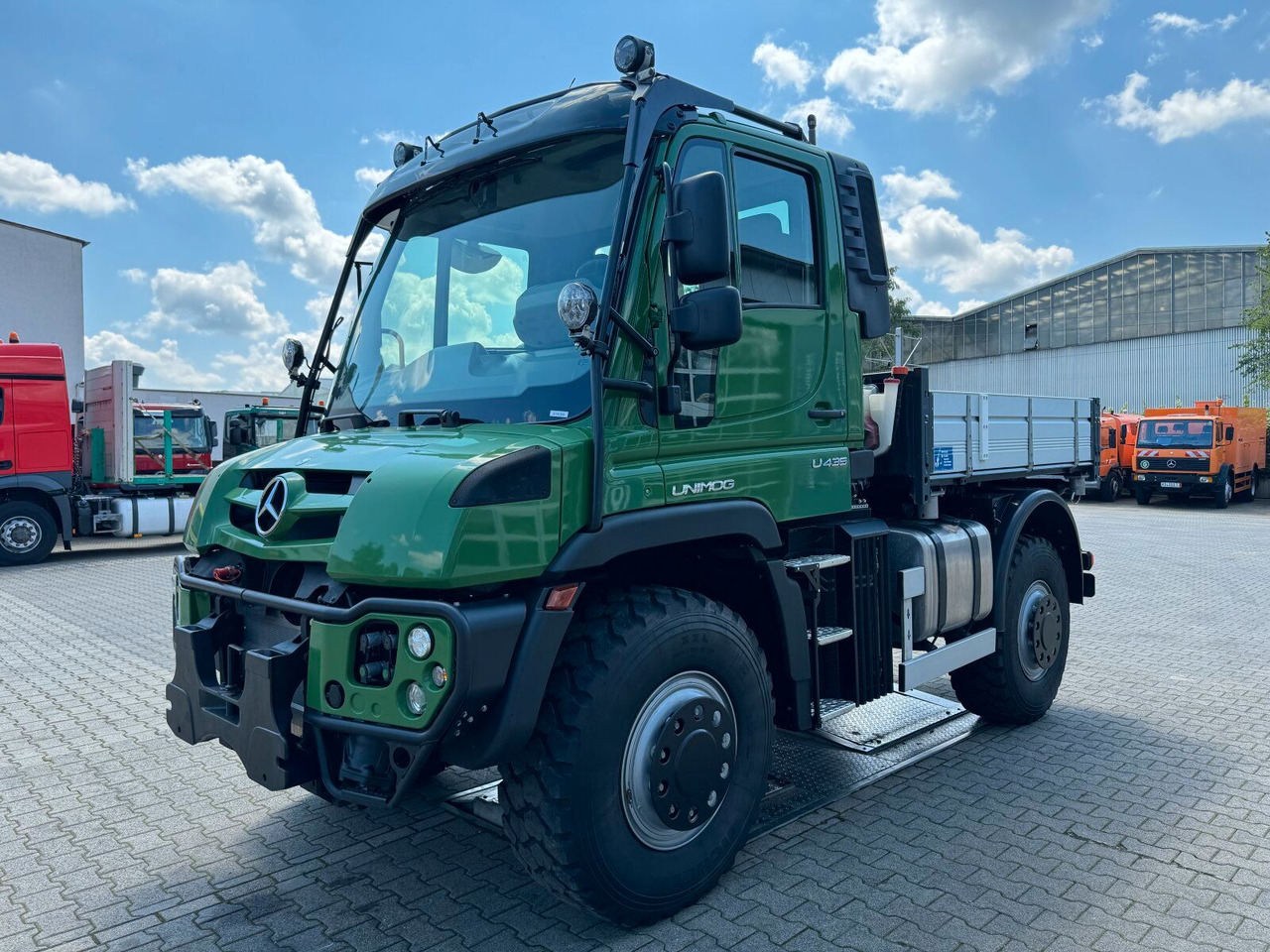 Unimog U435 Kipper mit Reifendruckregelanlage - Самосвал: фото 2 Unimog U435 Kipper mit Reifendruckregelanlage - Самосвал: фото 2