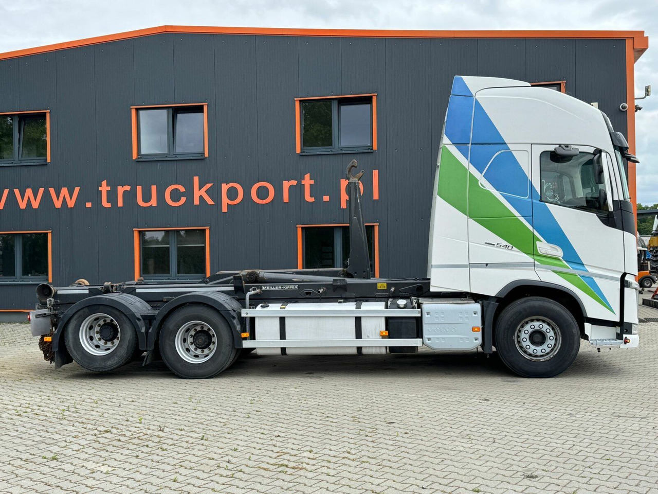 Volvo FH 540 6x2 Abrollkipper MEILLER RK 26.67 - Крюковой мультилифт: фото 4 Volvo FH 540 6x2 Abrollkipper MEILLER RK 26.67 - Крюковой мультилифт: фото 4