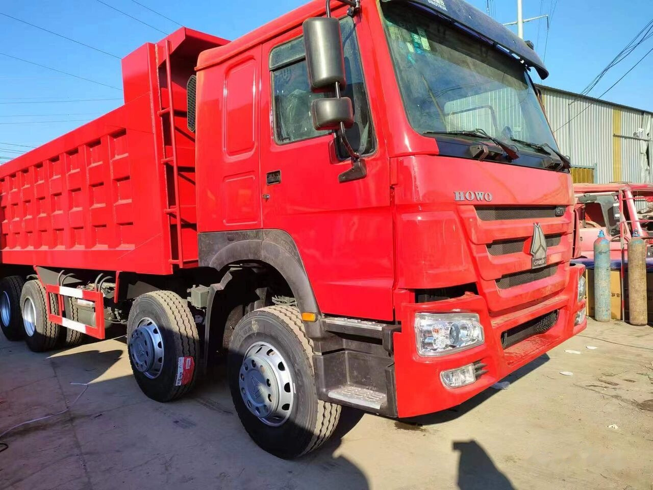 Самосвал Howo dump truck: фото 1