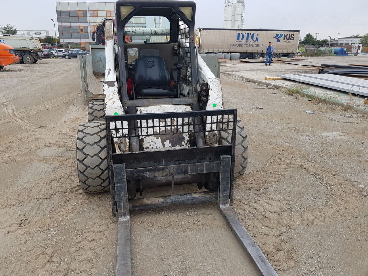 Bobcat S 250 TURBO - Мини-погрузчик с бортовым поворотом: фото 2 Bobcat S 250 TURBO - Мини-погрузчик с бортовым поворотом: фото 2