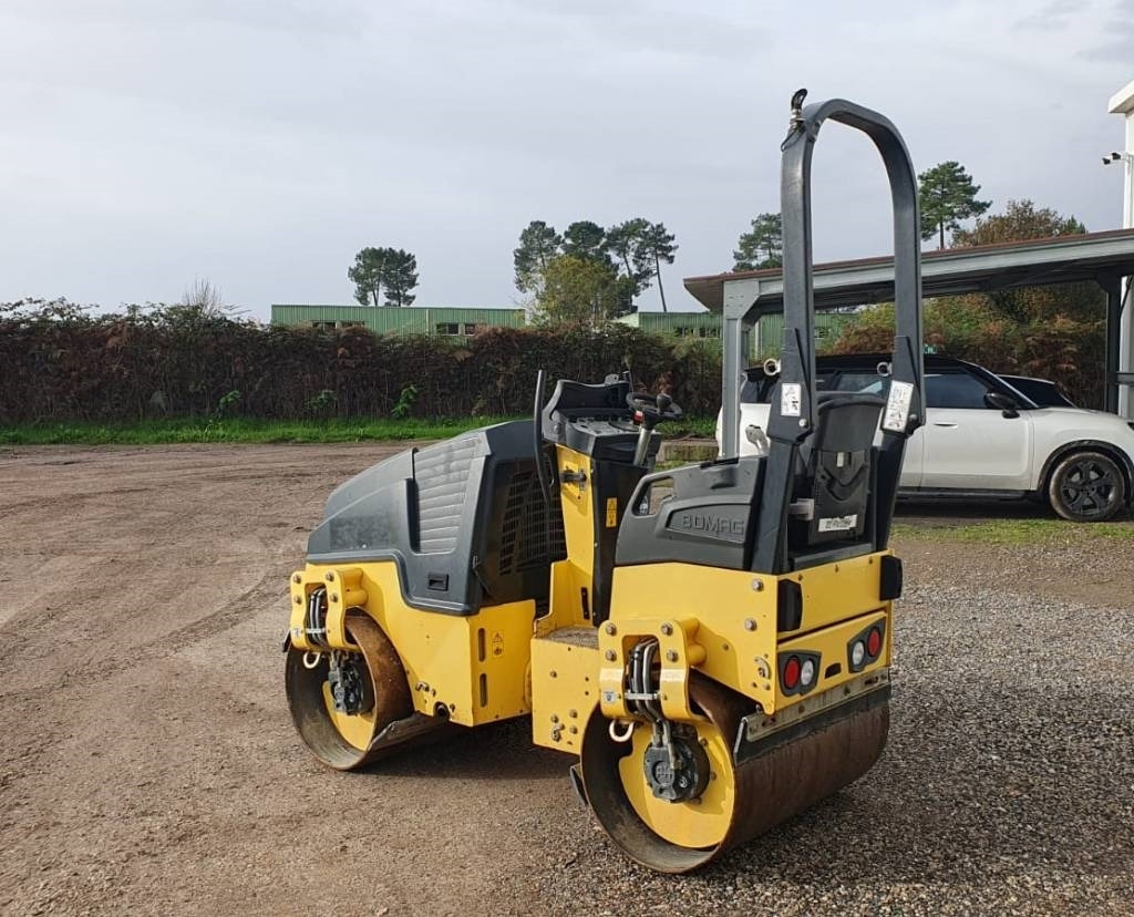 Bomag BW 100 AD M-5 - Дорожный каток: фото 3 Bomag BW 100 AD M-5 - Дорожный каток: фото 3
