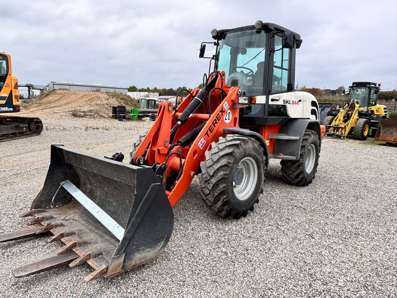 Terex SKL844/ TL100 - Колёсный погрузчик: фото 1 Terex SKL844/ TL100 - Колёсный погрузчик: фото 1