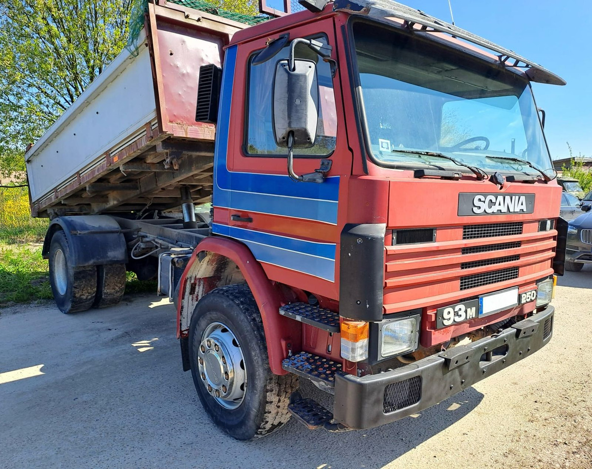 SCANIA 93 - Самосвал: фото 1 SCANIA 93 - Самосвал: фото 1
