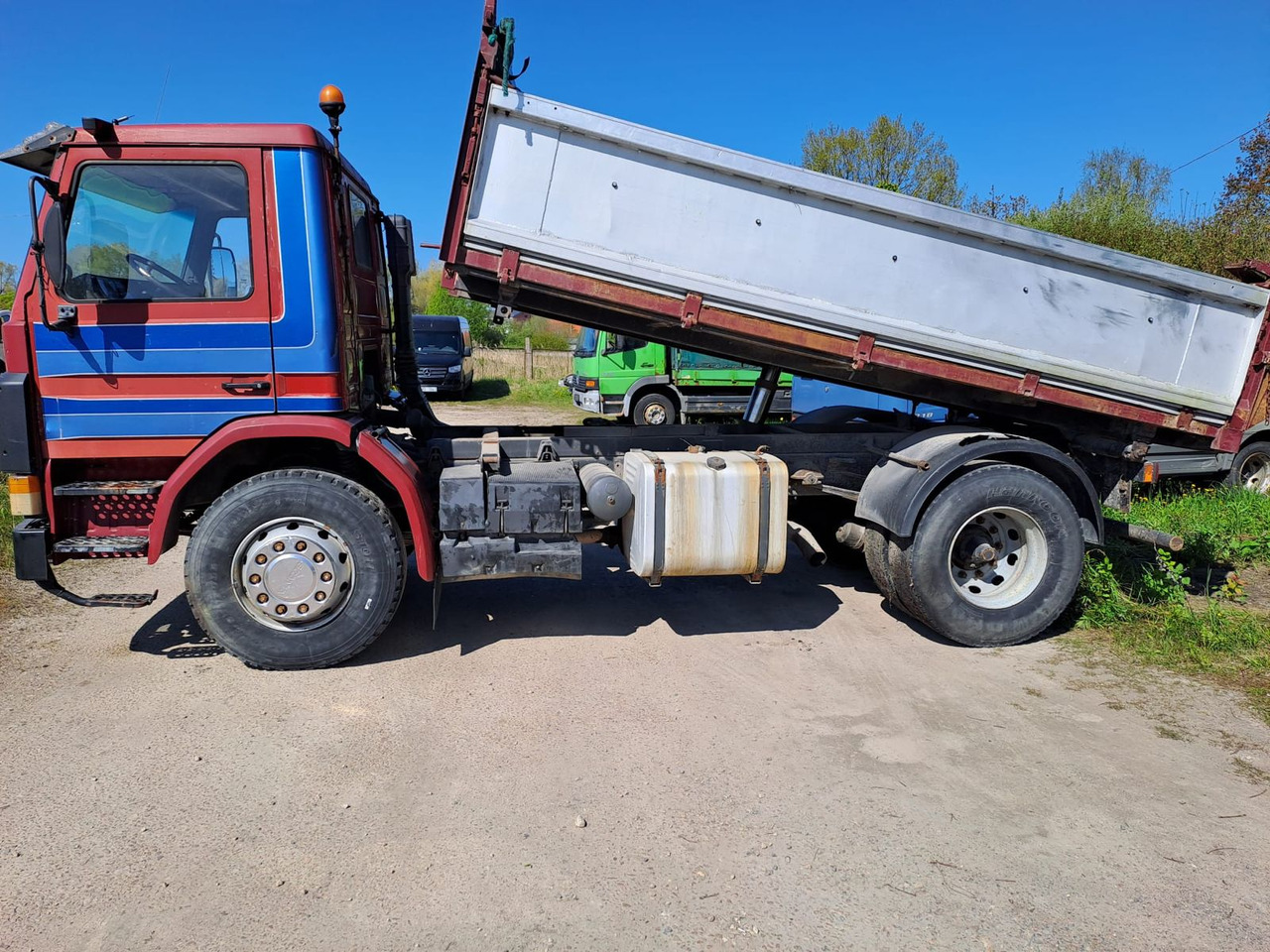 SCANIA 93 - Самосвал: фото 3 SCANIA 93 - Самосвал: фото 3